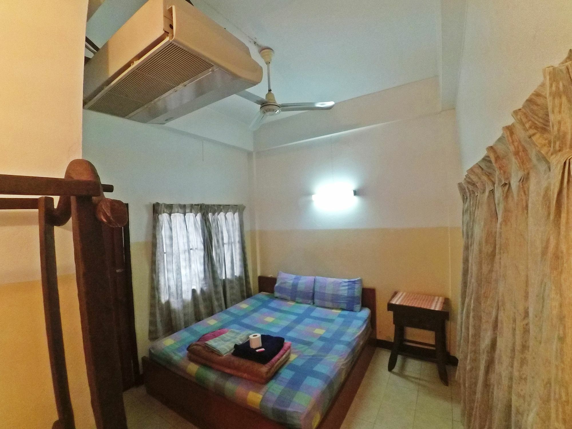 Sarah Guest House Chiang Mai Esterno foto